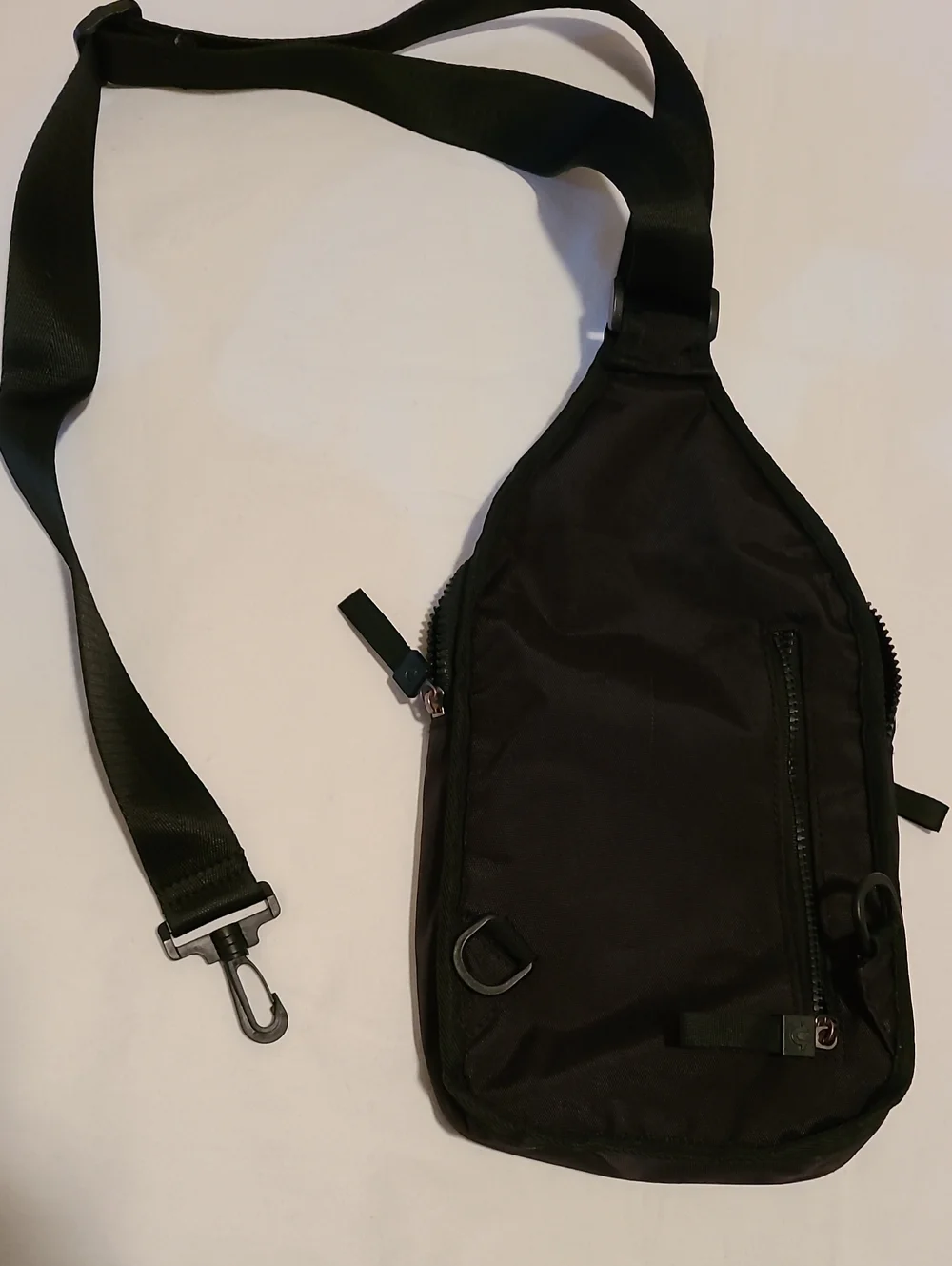 True Religion Sling Crossbody Shoulder Bag Adjustable Strap Belt Bag. Black